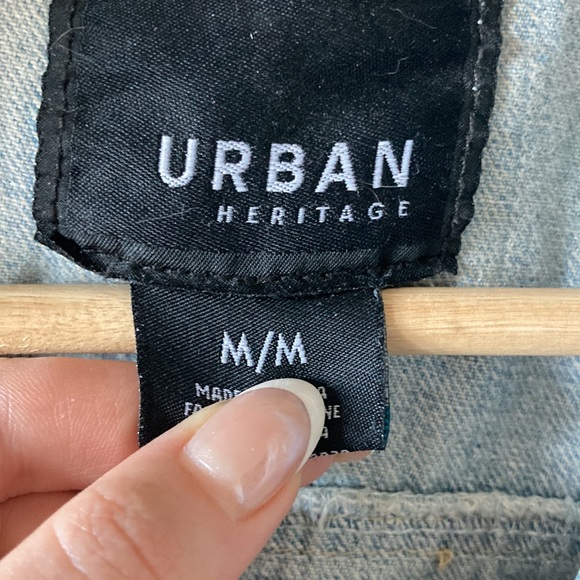 Light Wash Denim Vest - Picture 3 of 3